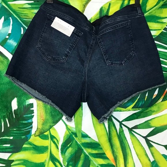 NWT A:glow Maternity 18 Comfy Blue Dark Wash Denim Jean Casual Summer Short - Picture 2 of 5